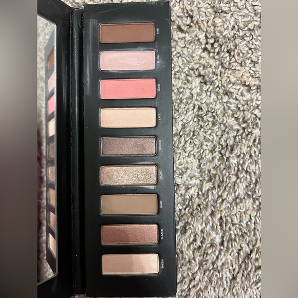 Studio Makeup Eyeshadow Palette - Picture 4 of 4